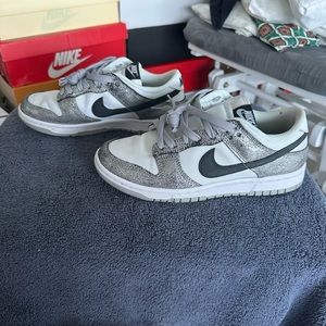 Nike Dunk Low Metallic Silver/Off Noir White Golden Gals Womens 7.5